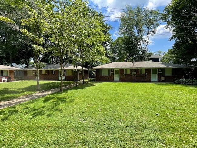 15 Neal Ct in Akron, OH - Building Photo - Building Photo