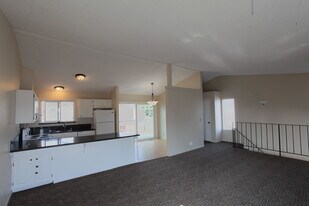 1968 Dolphin Dr in Aptos, CA - Building Photo