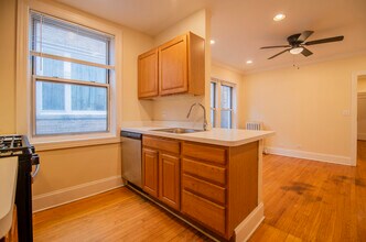 7648 N Greenview Ave in Chicago, IL - Building Photo - Building Photo