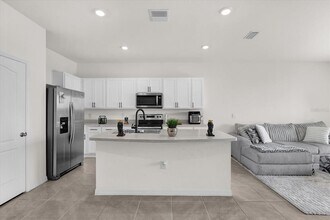 2224 Tay Wes Dr in St. Cloud, FL - Building Photo - Building Photo