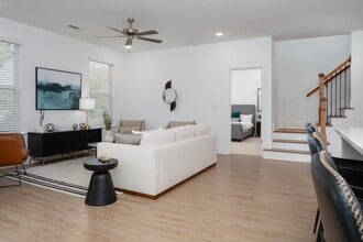 Hartman Hill in Red Bank, TN - Foto de edificio - Building Photo