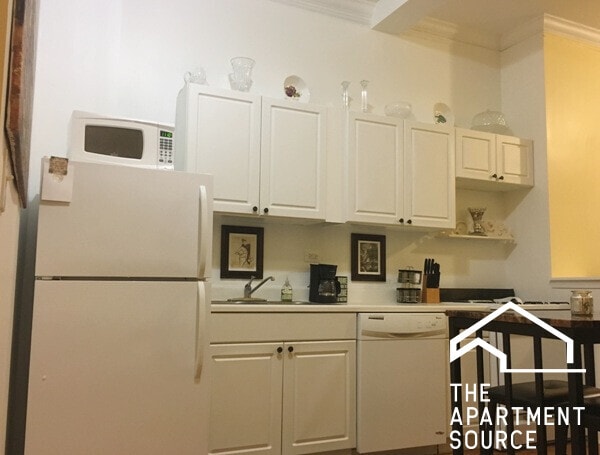 914 Green Bay Rd in Winnetka, IL - Building Photo - Building Photo