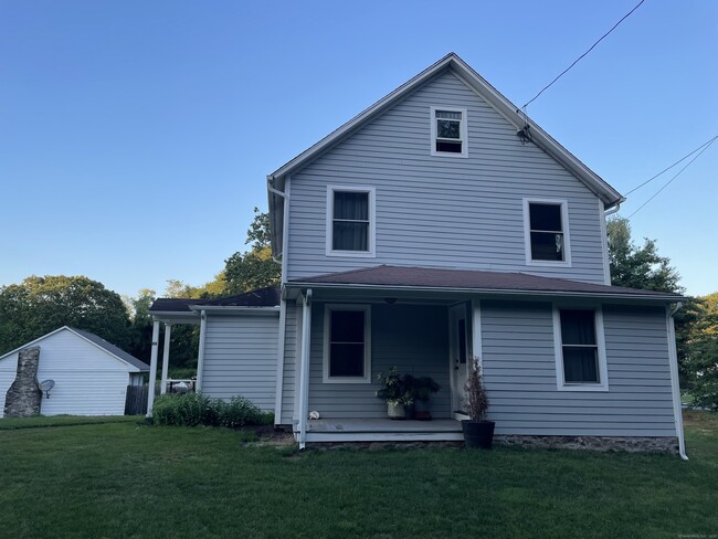 88 Staples Rd in Easton, CT - Building Photo - Building Photo