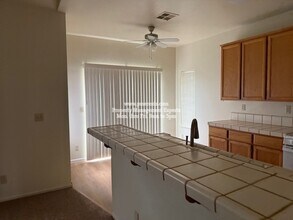 9521 Twin Brooks Ln in Stockton, CA - Building Photo - Building Photo