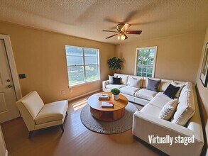 1205 E Avenue G in Killeen, TX - Building Photo - Building Photo