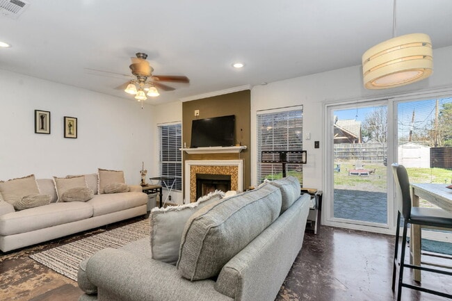 1507 Maybrook Ct in Arlington, TX - Building Photo - Building Photo