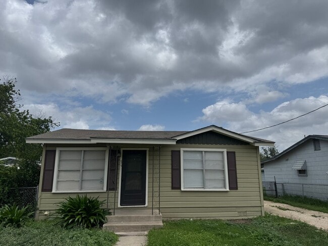 property at 675 W Pyron Ave