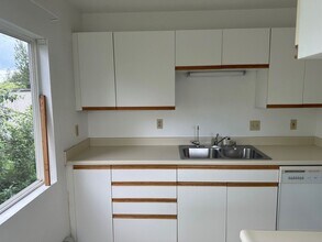 4008 E Steven Dr in Wasilla, AK - Building Photo - Building Photo