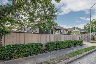 907 Enid St in Houston, TX - Building Photo - Building Photo