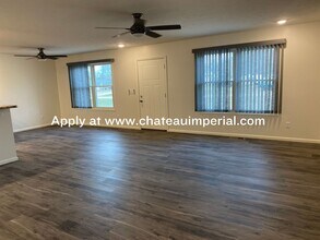 600 N Bowen Ave in Juniata, NE - Building Photo - Building Photo