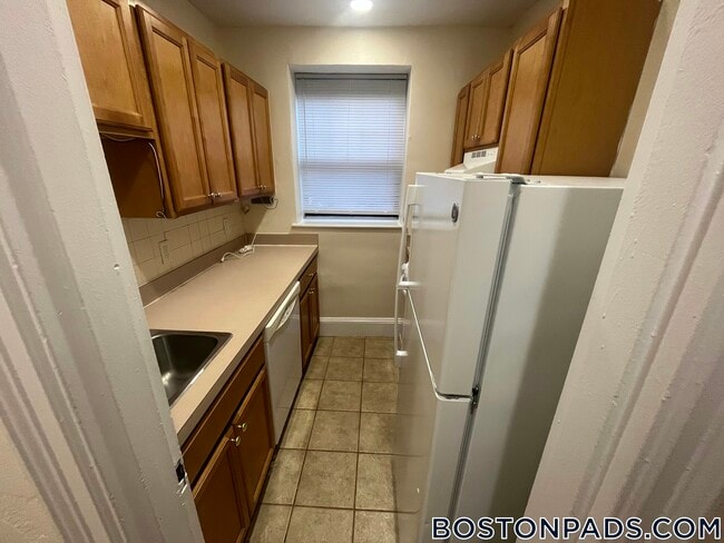 2 Elmwood Ave