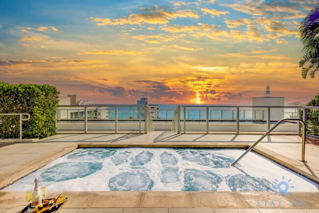 777 N Ocean Dr