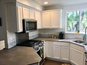 12715 Greenwood Ave N in Seattle, WA - Building Photo - Building Photo