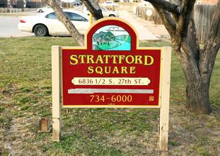 Stratford Square Apartments in Omaha, NE - Foto de edificio - Building Photo