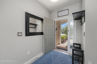 4104 Crownwood Dr in Jacksonville, FL - Building Photo - Building Photo