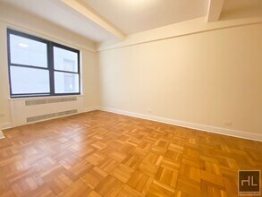 EAST 56 STREET in New York, NY - Building Photo - Building Photo