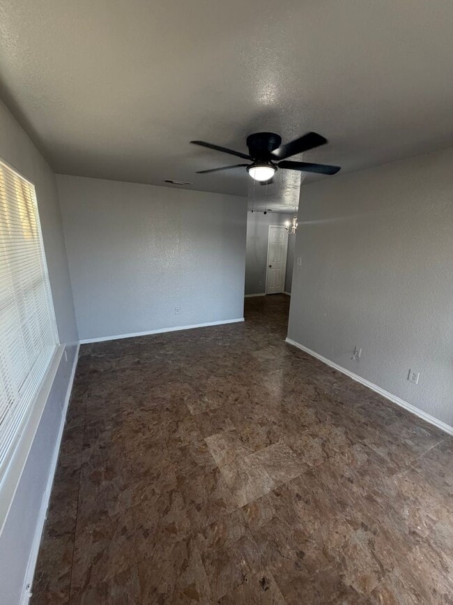 933-935 Baker St in Fort Worth, TX - Building Photo - Building Photo