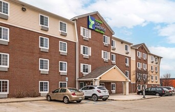 Extended Stay America Select Indianapolis in Greenwood, IN - Building Photo - Building Photo