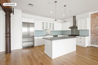 481 Washington St in New York, NY - Building Photo - Building Photo