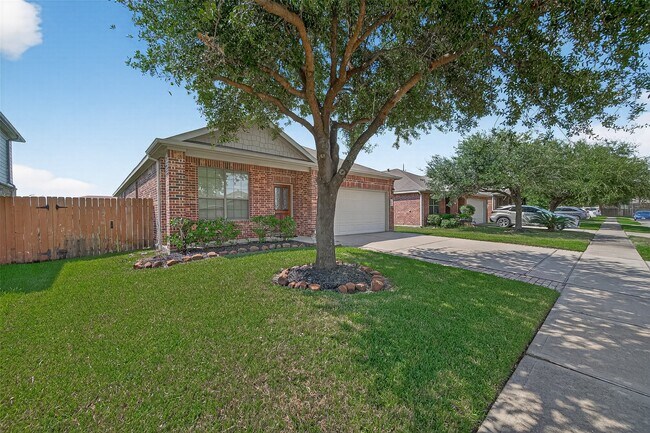 1403 S Maple Dr in Katy, TX - Building Photo - Building Photo