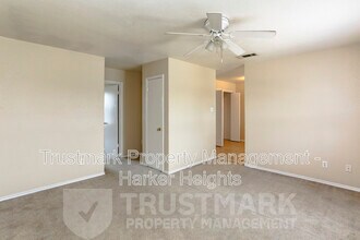 1708 Windward Dr in Killeen, TX - Foto de edificio - Building Photo