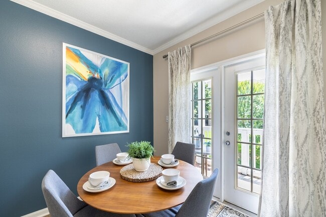 Hawthorne at Lake Heather in Birmingham, AL - Building Photo - Building Photo