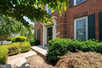 4481 Shady Point Pl in Chantilly, VA - Building Photo - Building Photo