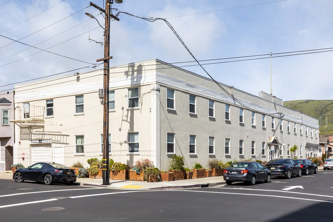 505 Cypress Ave in South San Francisco, CA - Building Photo