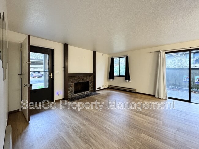 63 Galen St in Lake Oswego, OR - Building Photo - Building Photo