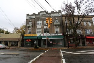 288-290 Main St in West Orange, NJ - Building Photo
