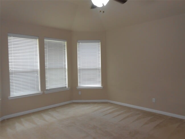 property at 11 Vershire Cir