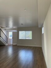 3127 Prospect Ave in La Crescenta, CA - Building Photo - Building Photo