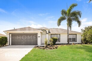 1120 NW 11th Pl in Cape Coral, FL - Building Photo