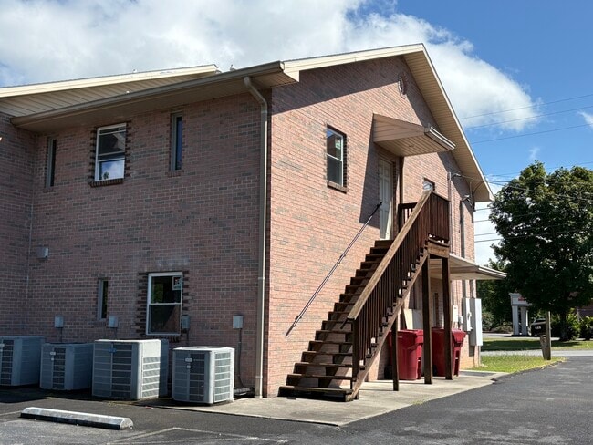 830 Johnson Ave, Unit 830 Johnson Ave #2