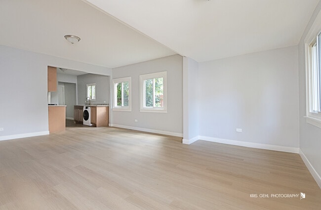 33791 N Oak St in Gages Lake, IL - Building Photo - Building Photo