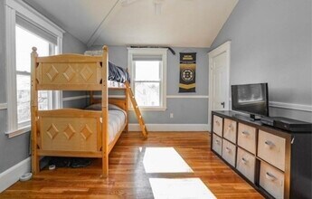 216 Willow St in Boston, MA - Building Photo - Building Photo