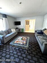 3 Darien Dr in West Long Branch, NJ - Building Photo - Building Photo