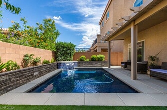 9784 Kodiak Island Ct, Unit 1 BD in Las Vegas, NV - Building Photo - Building Photo