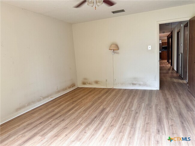 property at 202 Oak Ridge Dr