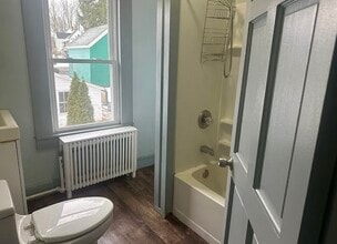 404 Exchange Ave in Endicott, NY - Building Photo - Building Photo