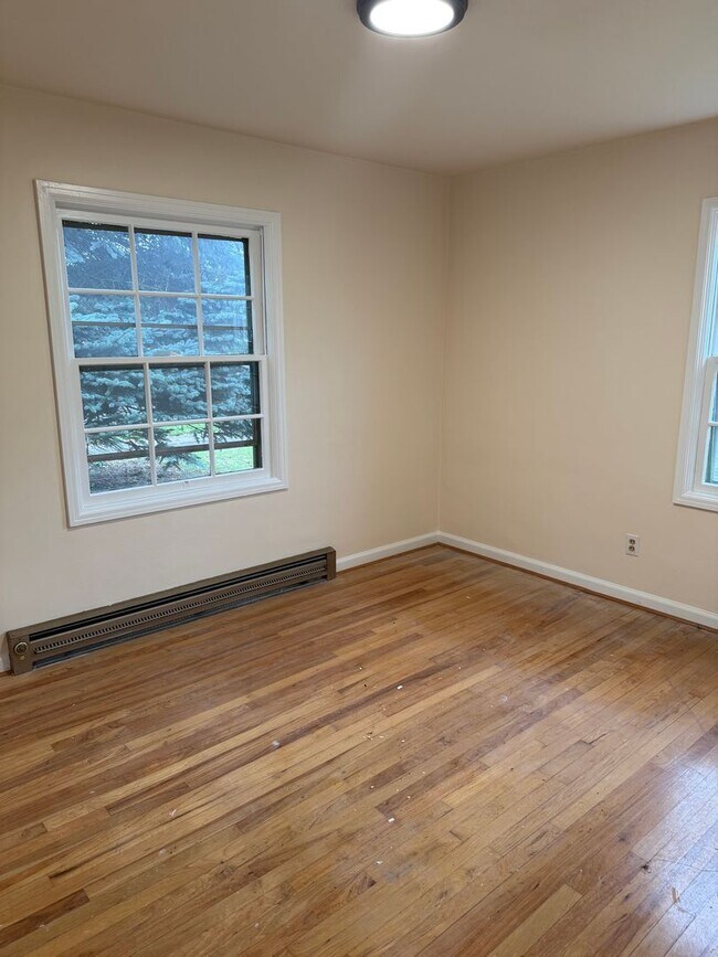 6834 N Tyler Ave in Portland, OR - Building Photo - Building Photo