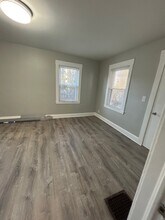 46 Beech St, Unit 46 Beech st in Bristol, CT - Building Photo - Building Photo