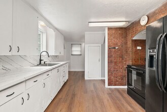 3311 Gull Harbor Rd NE in Olympia, WA - Building Photo - Building Photo