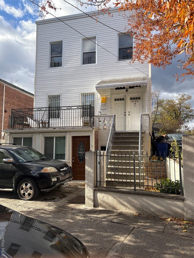 property at 3141 Kingsbridge Terrace