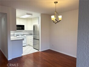 22 Columbia in Irvine, CA - Building Photo - Building Photo