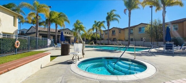 12015 Acadia Ct in Hawthorne, CA - Building Photo - Building Photo