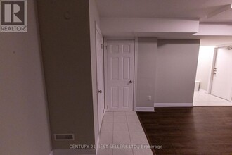 87 Sprucelands Ave in Brampton, ON - Building Photo - Building Photo