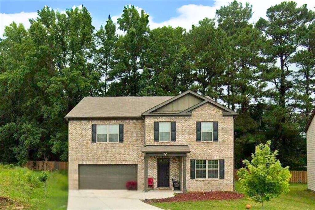 8389 Regent St in Jonesboro, GA - Building Photo