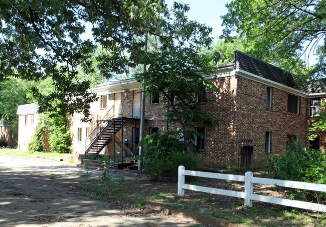 Maple Ridge Apartments in Memphis, TN - Building Photo - Building Photo