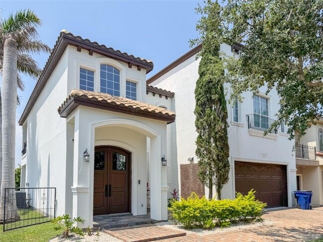 201 Ulex Ave